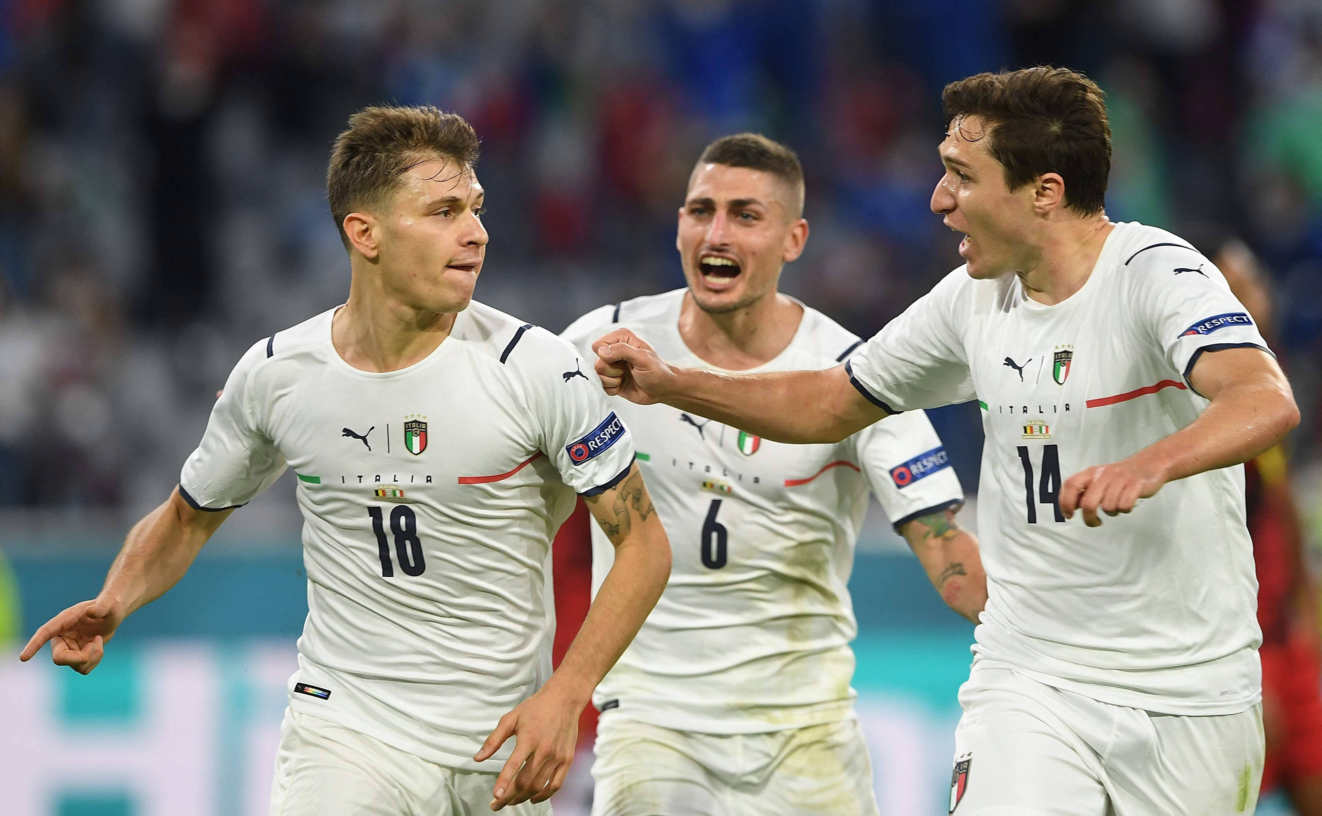 法国队逆转马来西亚队，黄鸭组合点燃赛场